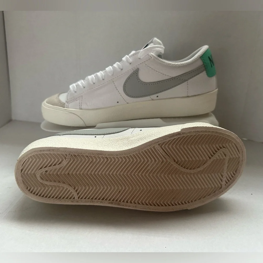 Nike Blazer Low 77 Vintage ‘White Grey Light Menta’ Size 3.5Y